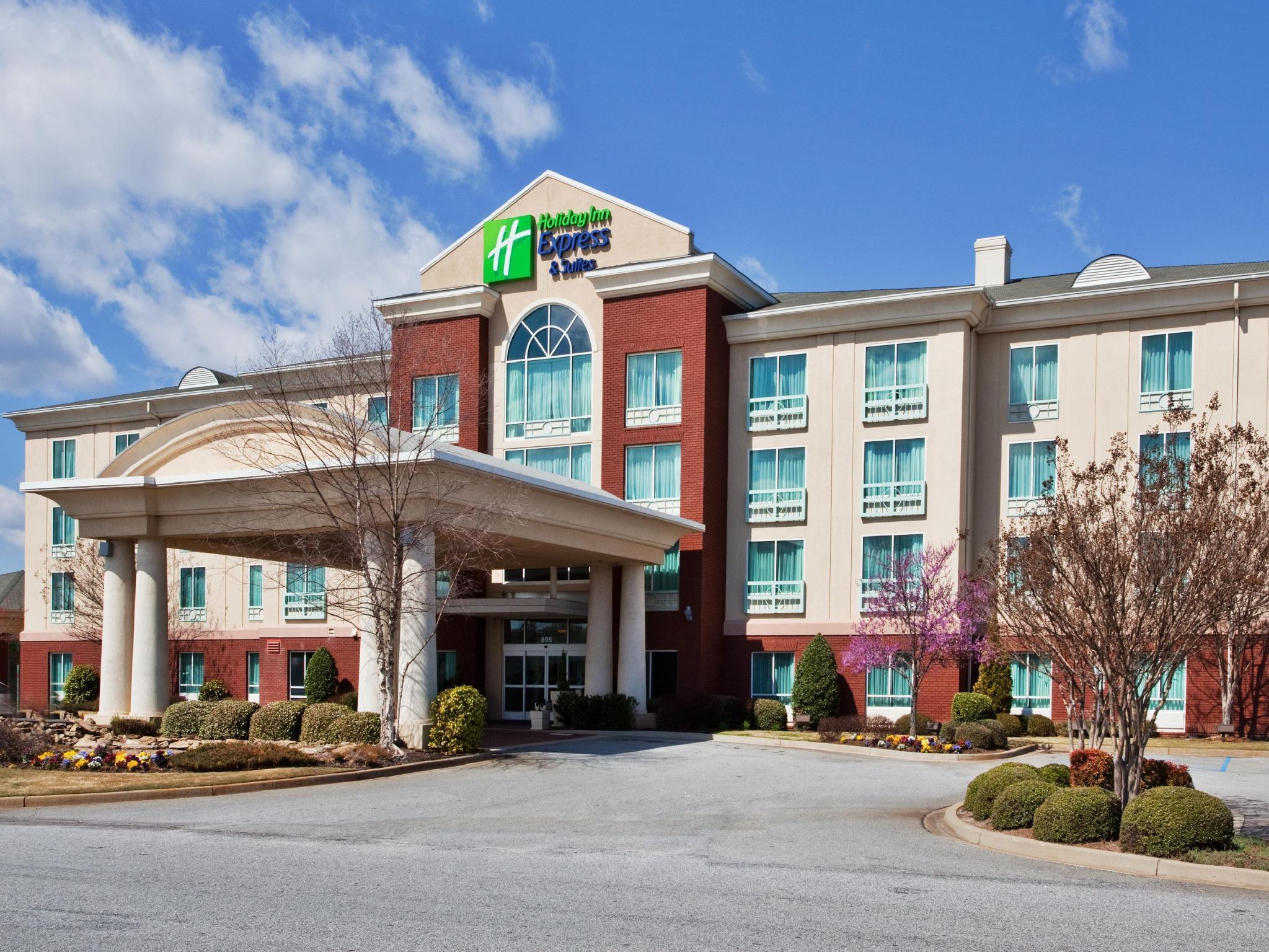 Holiday Inn Express & Suites I-26 & Us 29 At Westgate Mall, An Ihg Hotel Spartanburg Exterior photo